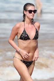 Nicky Hilton flaunts her bikini body on the