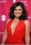 kelly on the COUNTRY MUSIC AWARDS - Kelly Clarkson Photo (5063229 ...