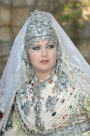 العرس المغربي بالصور Images?q=tbn:ANd9GcS1ZLTOMr-GVHS8NwX2jzNkjwfWla1U4nWm8WkilWN6kkfhyeZk