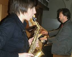 Die Saxophonistin Christine Rall und der Organist Carsten Klomp eröffneten das Konzertjahr in Schloss Beuggen. Foto: Roswitha Frey - 25499986