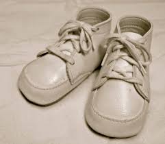 File:Classic baby shoes.jpg - Wikimedia Commons