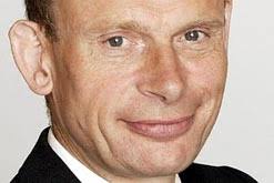 This week Andrew Marr is joined by Niall Ferguson, Susan Jacoby, Lawrence Goldman and Linda Colley. - marr247x165
