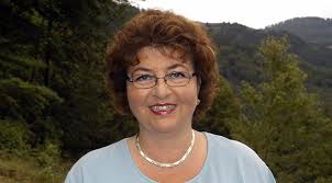 Die Lehrerin Sigrid Böhler (56) hat am Mittwoch ihre Bewerbung zur Bürgermeisterin von Aitern abgegeben. In einem ersten Gespräch sagt sie, ... - 60902363