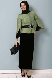 31 Koleksi Baju Muslim Modern Bentuk Dress Untuk Wanita Karir ...