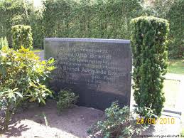 Grab von Paula Brandt (geb. Trog) (25.01.1895-07.09.1930), Friedhof Leer-Augustenstraße - lr011