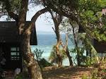 File:Tourist resort on Ko Phi Phi Don.jpg - Wikimedia Commons