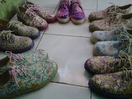 Grosir Sepatu Bandung Cibaduyut - Reading Store