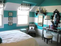 Bedroom, Accessories For A Teenage Girl's Bedroom With Mirror Wall ...