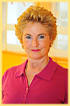 Anna Trökes ist seit 1983 Ausbilderin des Berufsverbandes der Yogalehrenden ...