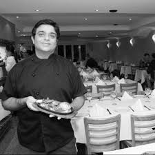 Manoj Gurnani - rupee-room-chef-profile-manoj-gurnani-bw