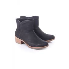 Ugg Black Leather Ankle Boots