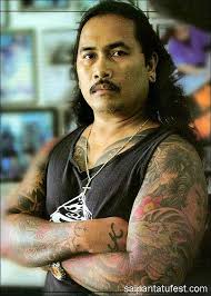  Filipino tattoo artist Edward 