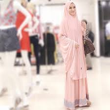 Gamis Dan Hijab Ala Lyra Virna : Busana Muslim Murah Terbaru ...