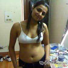 Hot Indian Girls Pictures 10 Photos