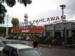 Dataran Pahlawan Mega Mall