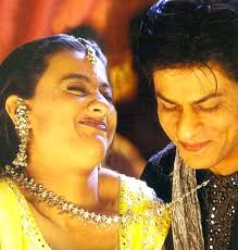 **Fotos Romanticas de SRK y KAJOL..!!!** Images?q=tbn:ANd9GcTaOCY5upHBBDI3obsPQoHaC-zWpCW8ykBpUA-WhkIFGIDsxT3A&t=1