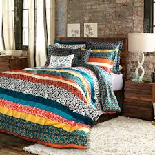 Bedroom: Natori Bedding Decor With Colourful Bed Cover And Wooden ...