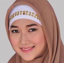 model jilbab untuk wajah bulat terbaru - Kumpulan Gambar Terbaru
