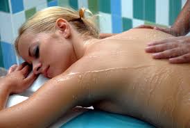 спа-салон масаж еротичний мокра дівчина
