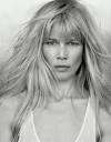 Claudia Schiffer. 24 Sep. Ihre Tagesgage betrug 1995 25.000–75.000 DM. - models-without-makeup-claudia-schiffer-0909-de