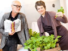 Food Change heißt das Buch von Österreichs renommierter Ernährungswissenschafterin und Trendforscherin Hanni Rützler, das sie gemeinsam mit dem ... - OBS_20100616_OBS0019