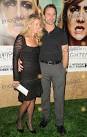 Charles Esten attending the Los Angeles Premiere of Hbo's New Series ... - 6dabe29895a899f