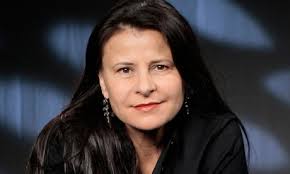 But thanks to dramatist Stephen Poliakoff, that is about to change. Multimillionaire, comedian and Hollywood actress Tracey Ullman is to return to ... - Tracey-Ullman-007