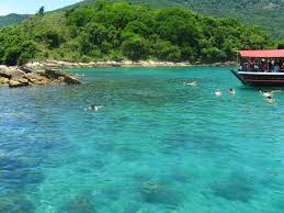 http://t2.gstatic.com/images?q=tbn:HBJ-VuQM52FgKM:http://infoxp.files.wordpress.com/2008/01/lagoa-azul-angra-dos-reis-wallpaper.jpg