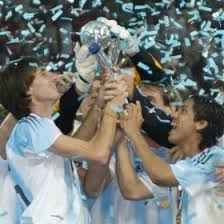 Wavign 'Flag Argentina_campeon_trofeo