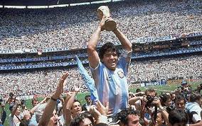 diego-maradona_1116639c.jpg
