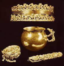 gold jewelry