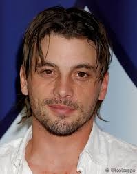 HQ Skeet Ulrich Pictures: