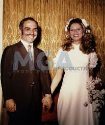 زوجات الملك حسين بن طلال واولاده