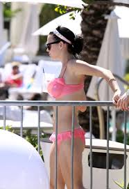 Katy Perry no clothes