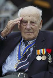 Henry Allingham funeral: Henry