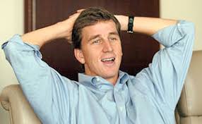 Cooper Manning leads family