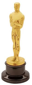 تعالو نعرف ماهي جائزة الاوسكار Oscar-statue