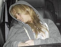lindsay-lohan-passed-out-2.jpg
