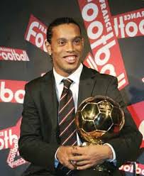سجل حضورك بأسم لاعب..... Ronaldinho