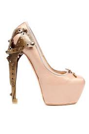 Alexander McQueen: Dance of