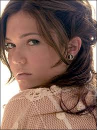 Mandy Moore at Weblo