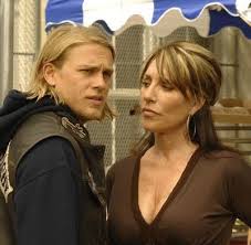 Watch Sons Of Anarchy Season 3