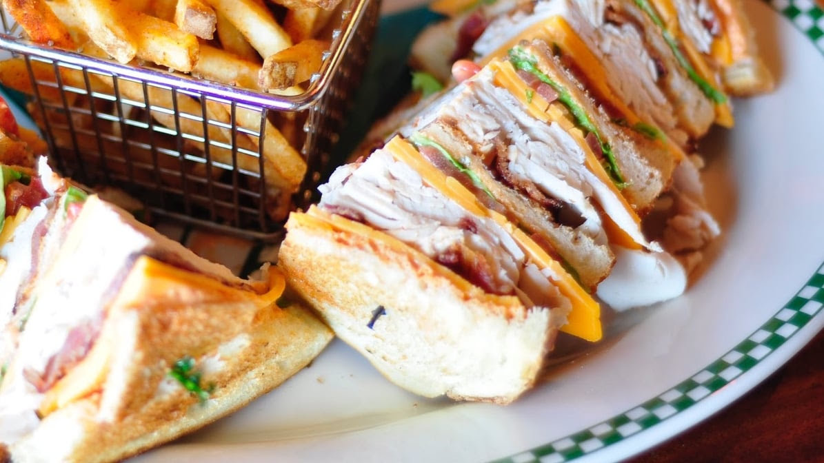 Barney's Beanery by null