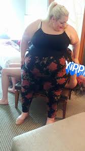 Ssbbw squashing jpg x Ssbbw squashing