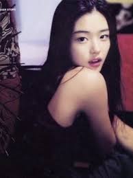 전지현 합성누드 |김유정 이렇게 글래머였나…확 달라진 국민 여동생의 노출룩 : 네이트 연예