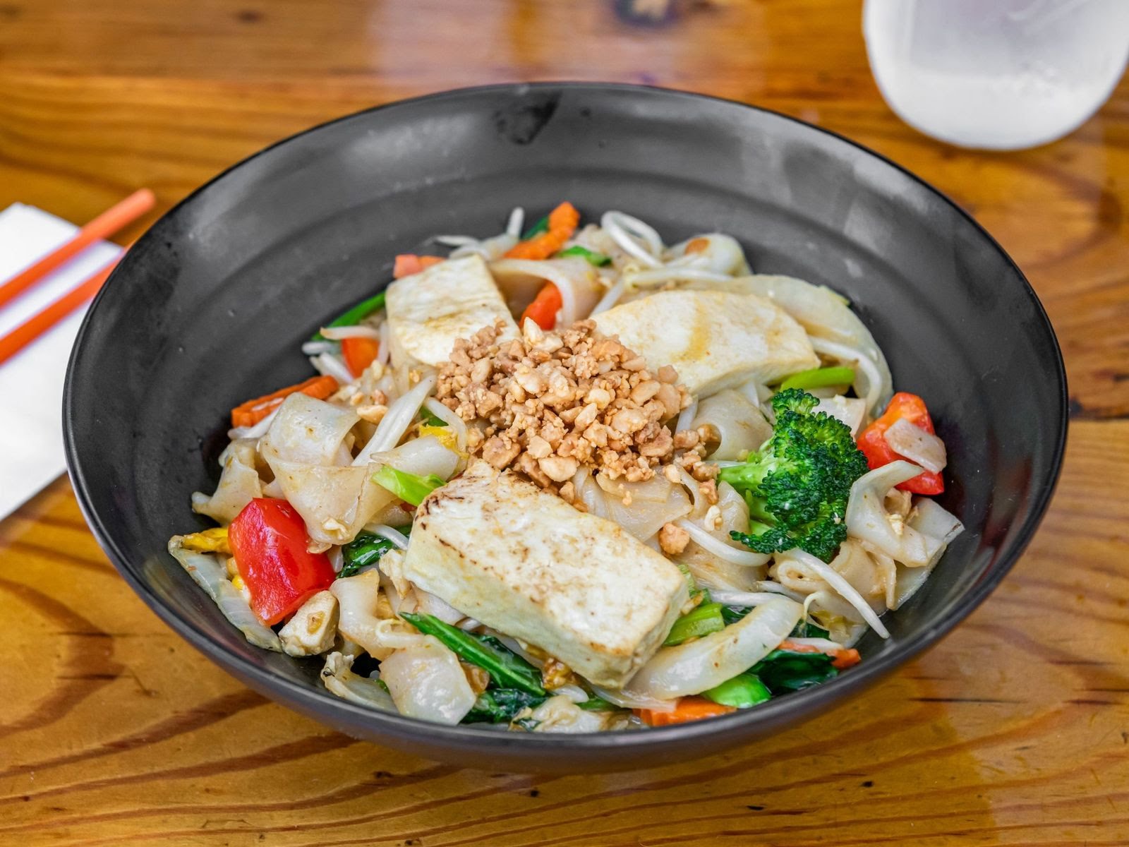 Toss Noodle Bar by null