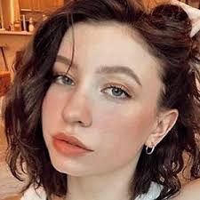 Katelyn nacon as rachel bernard jpg x Katelyn nacon