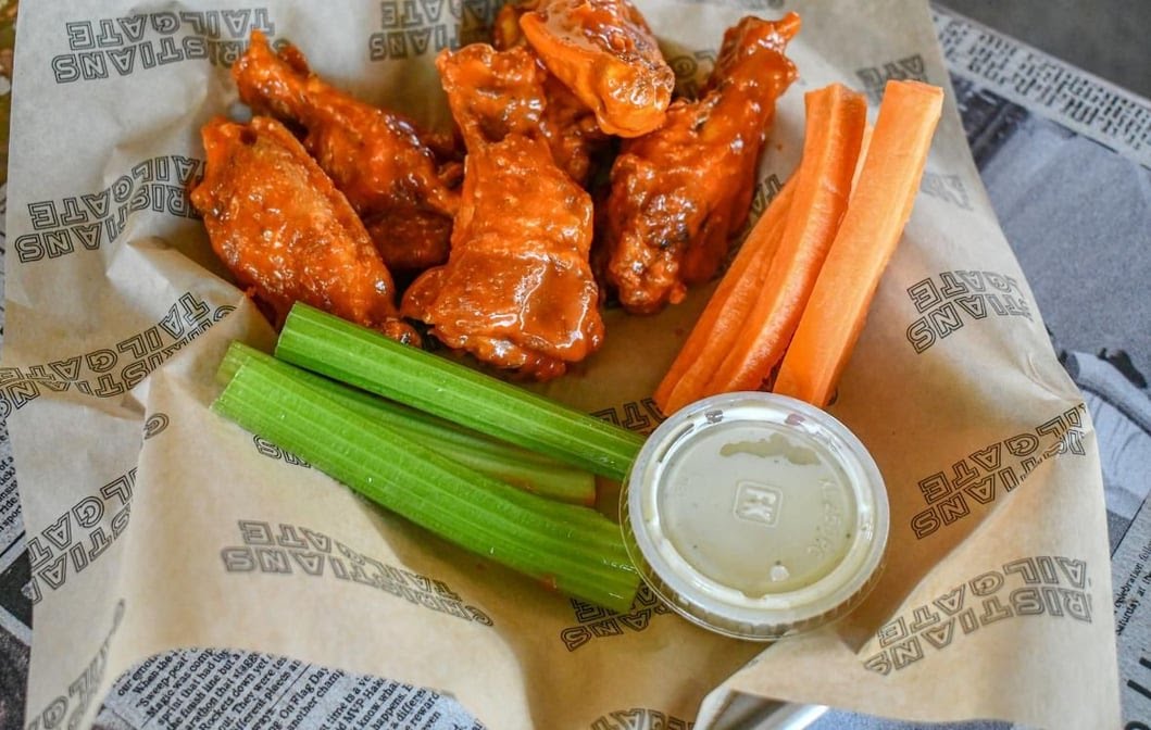 Christian's Tailgate Bar & Grill by null