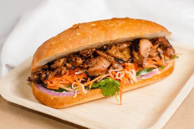 Little Green Cyclo by null