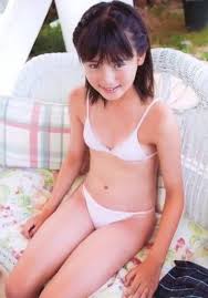 ジュニアアイドル　東亜咲花|